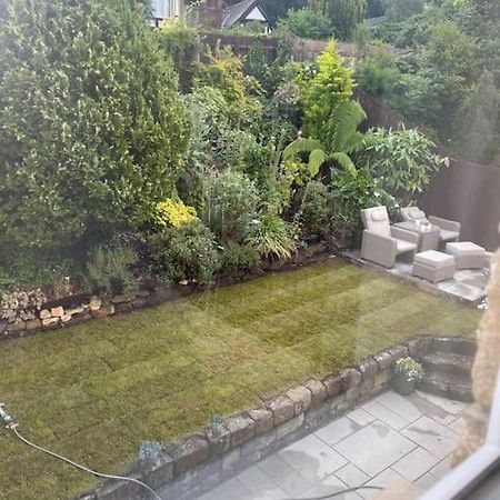 Home In Wirral - Peaceful Contemporary Gem. Экстерьер фото