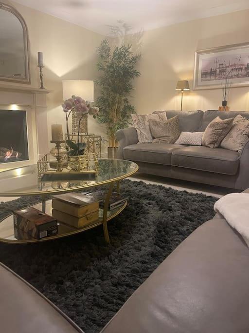 Home In Wirral - Peaceful Contemporary Gem. Экстерьер фото