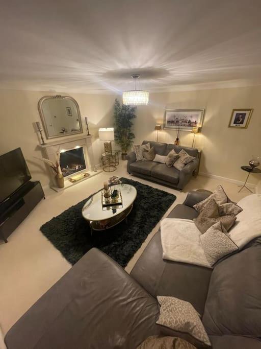 Home In Wirral - Peaceful Contemporary Gem. Экстерьер фото